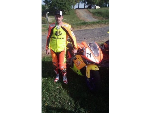 220921 en plus ma combinaison va bien avec la KTM