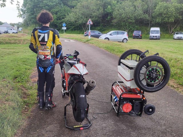 20240610 25 Power le gros Chaillot Le Creusot 02